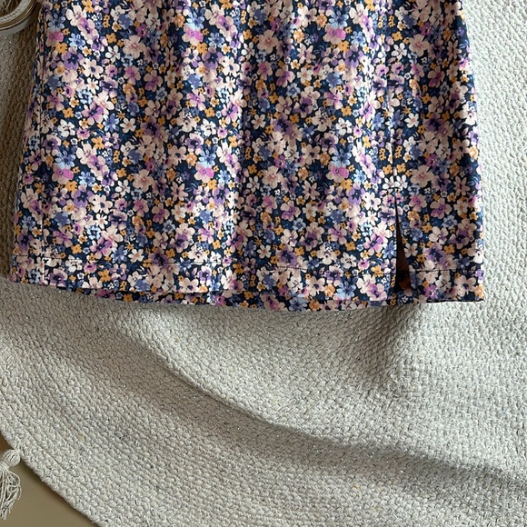 Wild fable floral print skirt with little slit - Picture 3 of 8